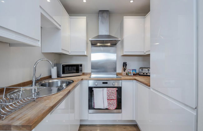 Luxury 1 Bedroom Apartment with Parking - Foto 10