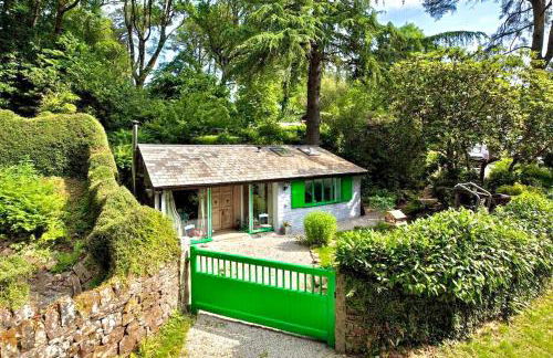 Enchanting Lodge, Cosy Hidden Gem with Woodburner - Foto 1