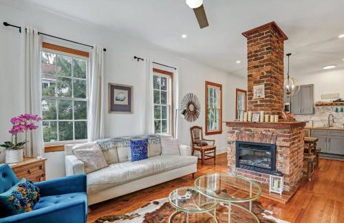 Gallery 1897 - Photo 3