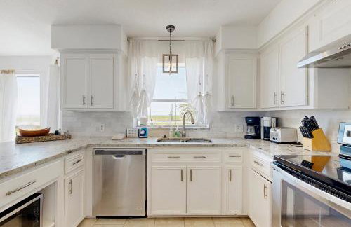 Salty Tides & Sunset Vibes - Foto 12