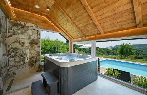 Private Villa with Pool and Jacuzzi Dreamy Hill - Foto 3