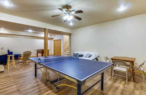 Game Room, Deck and Yard Lake of the Ozarks Retreat - Foto 33