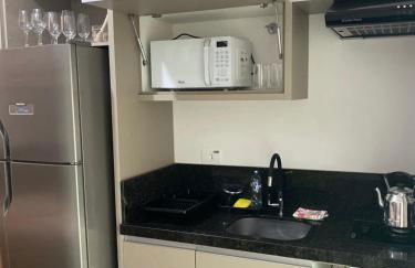 Lindo Studio Matinhos Prédio na beira mar. - Foto 28