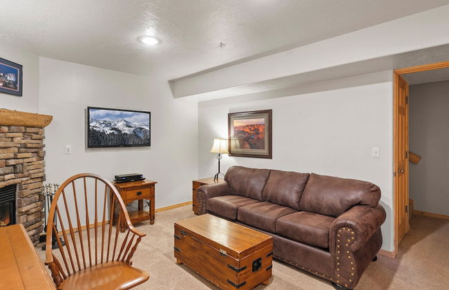 Bear Hollow Village by All Seasons Resort Lodging - Foto 75