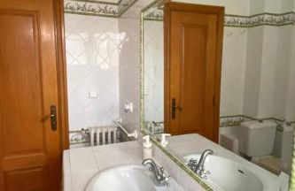 Magnolia Loft A spacious, authentic space with rustic charm - Foto 18