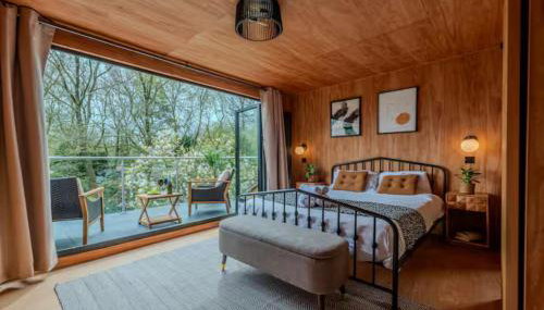 Acorn Lodge Luxury Retreat In a Stunning Oasis With Hot Tub - Pass the Keys - Foto 3