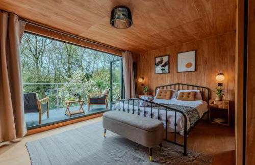 Acorn Lodge Luxury Retreat In a Stunning Oasis With Hot Tub - Pass the Keys - Foto 4