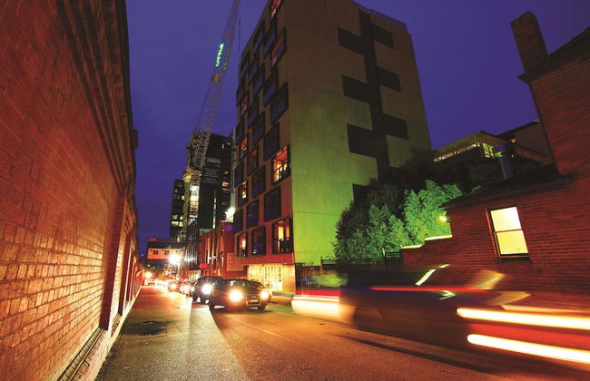 Oaks Melbourne South Yarra Suites - Photo 48