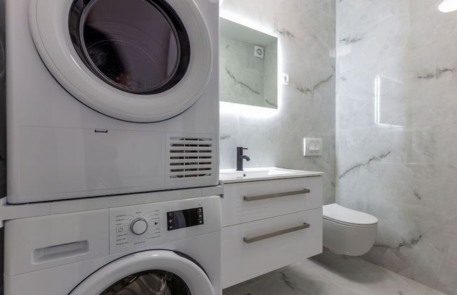 Exquisite Prestige Luxury Apartments With Shared Pool - Photo 54