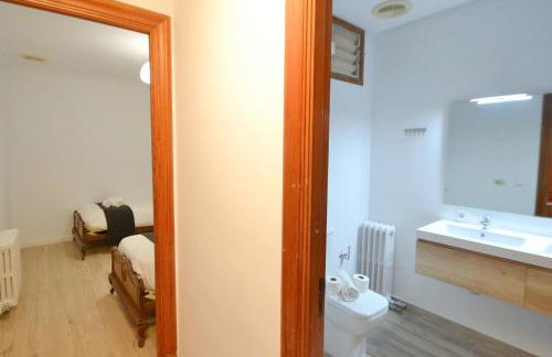 Waterfront apartment perfect for beach lovers. - Photo 6