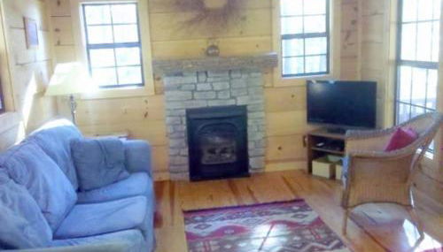 Cabin on the Hill-Peaceful 1BR 20-Acre Rural Retreat-HotTub&WiFi near Asheville - Foto 5