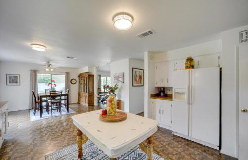 McQueeney Home with Grill about 10 Mi to New Braunfels - Foto 15