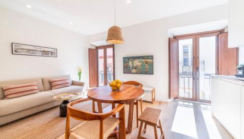 Céntrico apartamento con piscina - Foto 5