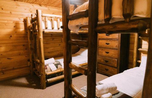 Creekside Oasis! - Foto 39