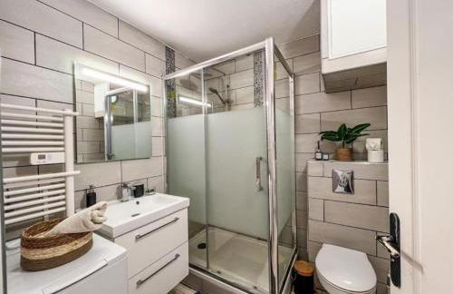 expat renting - Le Refuge Douillet- Confort - Wifi - Foto 18