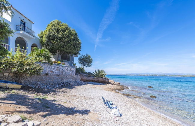 Beachfront Spetses Spectacular Fully Equipped Traditional Villa Families,groups - Photo 42