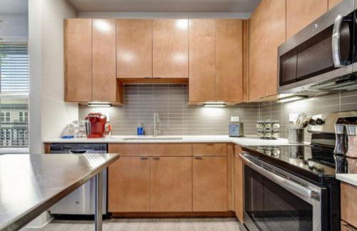 Luxurious Studio, Work from Home, Wifi, Riverwalk - Photo 19