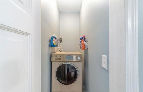 Martin B- historic district apt with pool - Foto 18