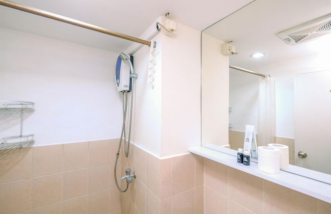 Minimalist 1BR with Extra Room Podomoro Golf View Apartment - Photo 12