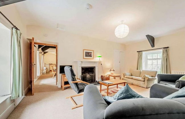 Lovely 7-bed Apartment in Llandysul - Photo 7