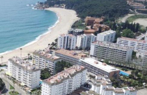 LA MER BLEUE, Boutique Apartament with free parking, full equipped in Fenals Beach - Foto 43