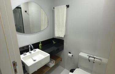 Studio Moema Completo Com Vaga Grátis e Localização Premium - Foto 12