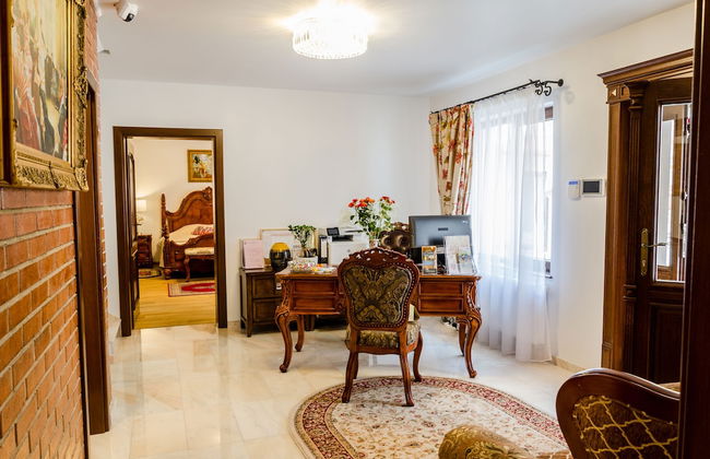 Cetatea Medievala - Foto 2