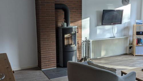 Ferienhaus Hermann mit Garten, Terrasse, Kamin und 300m zum Deich/ Salzwiesen - Photo 4