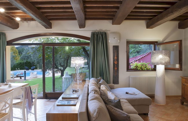 Casale Degli Ulivi 10 2 Emma Villas - Foto 12