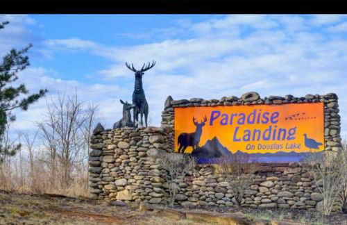 Smoke Rise Barn · Great Lake Front, Large Dock, 4bdrm, Pool Table - Foto 15