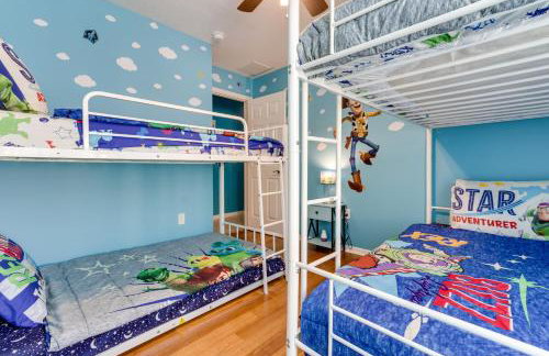 Davenport Home with Game Room, Home Theater, Pool - Foto 23