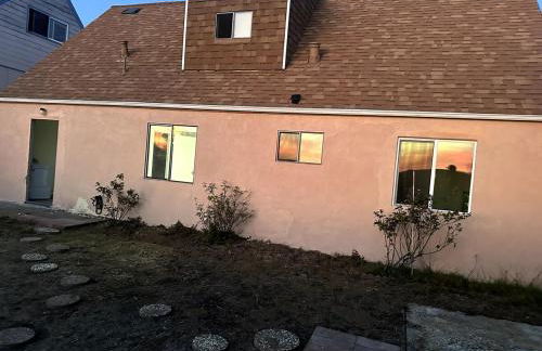 Pet Friendly Sunset Over the Pacific Ocean - Foto 3