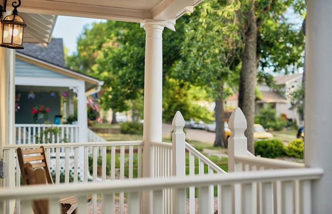 2BR Olympic Center Downtown - Photo 24