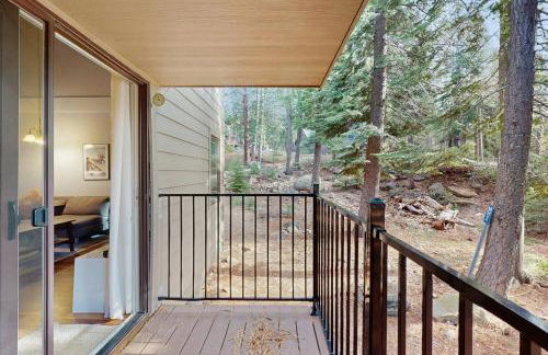 2 Bed 2 Bath Apartment in Carnelian Bay - Foto 39