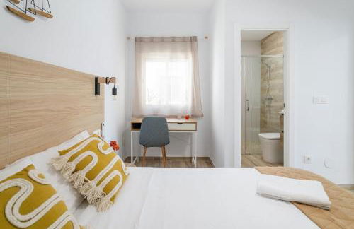 Modern and Stylish Apartment 2: Terrace and Pool - Foto 7