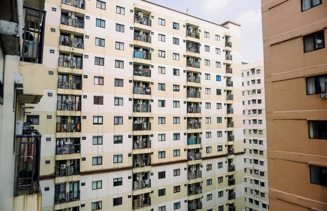 Comfy And Modern Studio At Kebagusan City Apartment - Foto 8