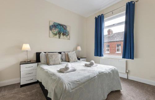 The Victoria - Quaint Victorian Home With Free Parking - Foto 7