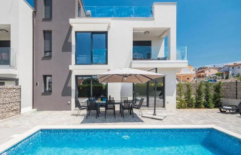 Nice Apartment In Radmani - Photo 12