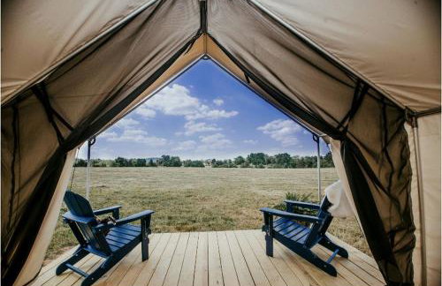 Fantastic Safari Tent Rental Ideal for Glamping in Missouri - Foto 14