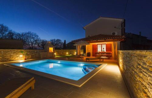 Villa NIMA - Holiday house with private pool - Foto 31