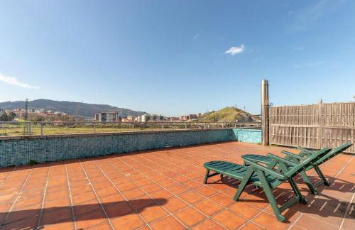 Exclusiva Terraza y parking a 5 min de Bilbao - Foto 6