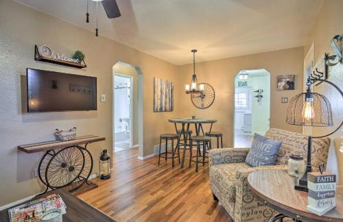 Walk to Dtwn Littleton Updated Pet-Friendly Home - Foto 1