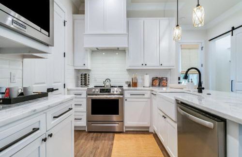 Brand New Designer Townhome in the Middle of Town - Foto 9