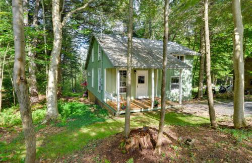 Adirondacks Cabin with Fire Pit on Otter Lake! - Foto 1