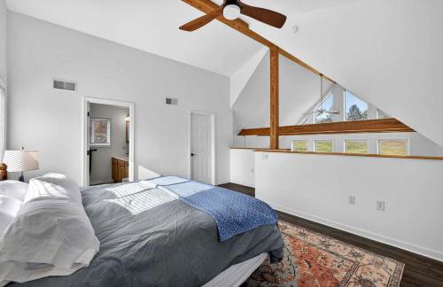 Bright Mountain Cabin with Game Room & Golf Course Views Near Hedgesville, West Virginia - Foto 49