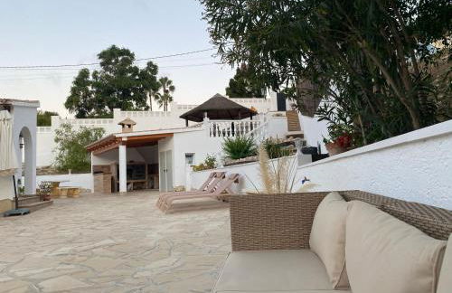 Villa Alhambra - Dale a tu familia las vacaciones y el descanso que se merecen - Foto 8