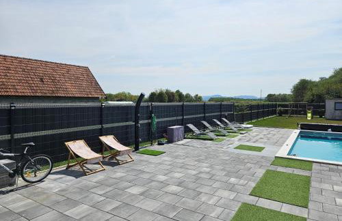 Villa Joy with Pool,Jacuzzi,E Auto Station - Foto 32