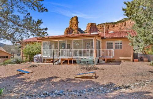 NEW! Huge Game Room, Hikeable, Red Rock View, Fireplace, Ping Pong, Yoga, Golf Course, Pickle Ball! - Foto 3