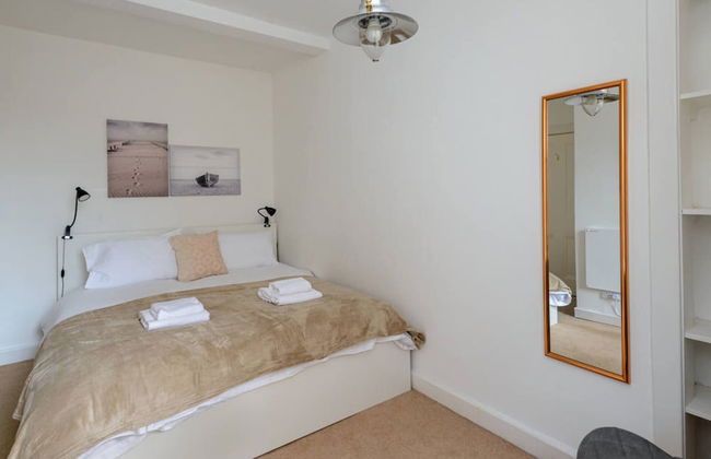 Pebbles Apartment - Heart of Town - Foto 3