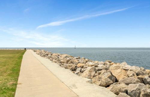Lakefront 3BR w Balconies Near French Qtr - Foto 35
